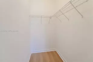 640 NE 207th St, Miami, FL 33179 - Photo 32