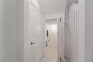 640 NE 207th St, Miami, FL 33179 - Photo 6