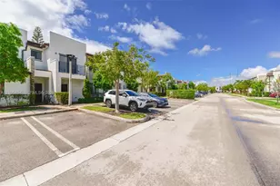 640 NE 207th St, Miami, FL 33179 - Photo 52