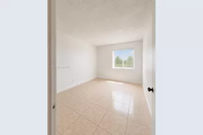 4295 NW 114th Ter #4295, Coral Springs, FL 33065 - Photo 8