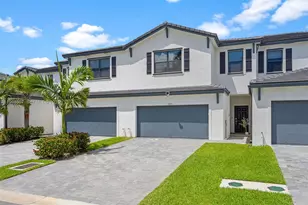 4917 Oakmont Dr, Dania Beach, FL 33312 - Photo 2