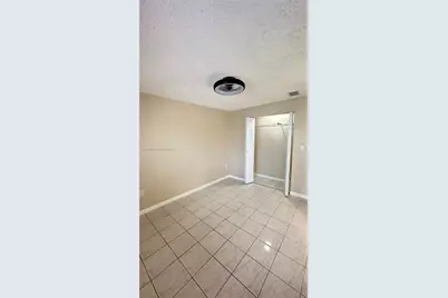 990 E 2nd St #B, Hialeah, FL 33010 - Photo 12