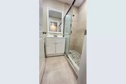 990 E 2nd St #B, Hialeah, FL 33010 - Photo 8