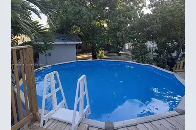 731 E 19th St, Hialeah, FL 33013 - Photo 16