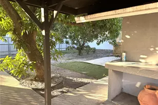 731 E 19th St, Hialeah, FL 33013 - Photo 14