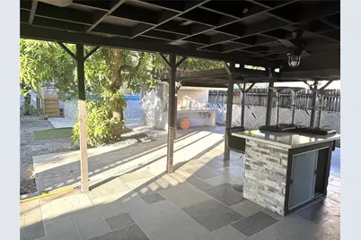 731 E 19th St, Hialeah, FL 33013 - Photo 10