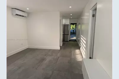 731 E 19th St, Hialeah, FL 33013 - Photo 2