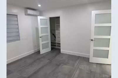 731 E 19th St, Hialeah, FL 33013 - Photo 8