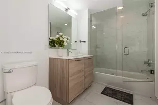 16385 Biscayne Blvd, North Miami Beach, FL 33160 - Photo 14