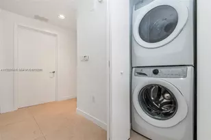 16385 Biscayne Blvd, North Miami Beach, FL 33160 - Photo 20