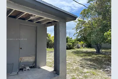 164 SW 2nd Ct, Deerfield Beach, FL 33441 - Photo 8