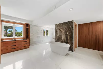 215 Palm Ave, Miami Beach, FL 33139 - Photo 20