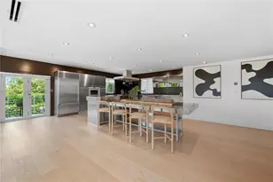 215 Palm Ave, Miami Beach, FL 33139 - Photo 12