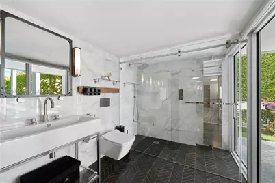 215 Palm Ave, Miami Beach, FL 33139 - Photo 40