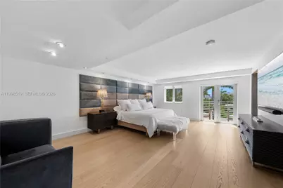 215 Palm Ave, Miami Beach, FL 33139 - Photo 18