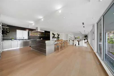 215 Palm Ave, Miami Beach, FL 33139 - Photo 14