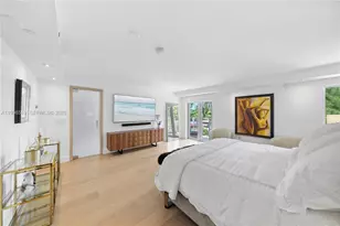 215 Palm Ave, Miami Beach, FL 33139 - Photo 24