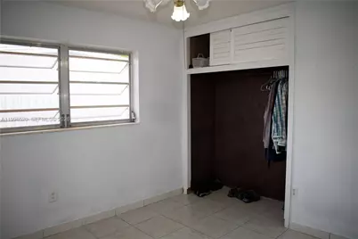 5349 W 14th Ln, Hialeah, FL 33012 - Photo 22