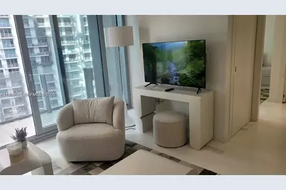 300 Biscayne Blvd Way #2908, Miami, FL 33131 - Photo 2
