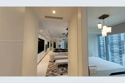 300 Biscayne Blvd Way #2908, Miami, FL 33131 - Photo 6