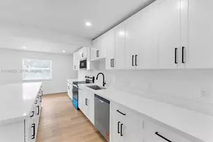 1428 NW 97th St, Miami, FL 33147 - Photo 4