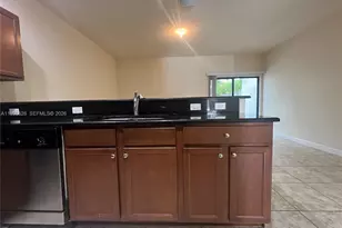 3211 SE 7th St, Homestead, FL 33033 - Photo 4