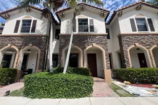 3211 SE 7th St, Homestead, FL 33033 - Photo 2