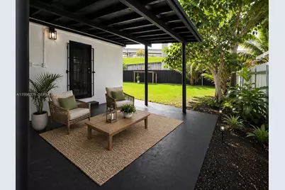 736 NW 41st St, Miami, FL 33127 - Photo 10