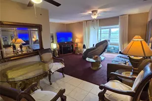 410 NE 17th Ave, Boynton Beach, FL 33435 - Photo 2