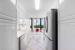 3598 Yacht Club Dr, Aventura, FL 33180 - Photo 14