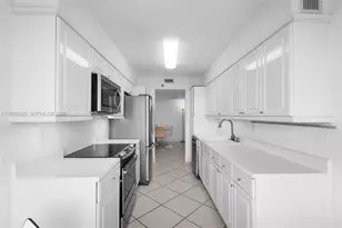 3598 Yacht Club Dr, Aventura, FL 33180 - Photo 12