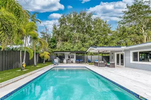 17420 SW 84th Ct, Palmetto Bay, FL 33157 - Photo 2