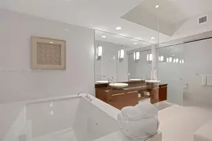 2711 S Ocean Dr, Hollywood, FL 33019 - Photo 26