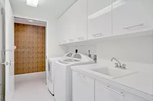 2711 S Ocean Dr, Hollywood, FL 33019 - Photo 44