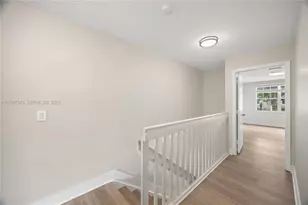 365 SW 122nd Ave, Pembroke Pines, FL 33025 - Photo 14