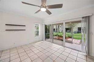 365 SW 122nd Ave, Pembroke Pines, FL 33025 - Photo 2