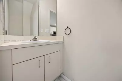 365 SW 122nd Ave, Pembroke Pines, FL 33025 - Photo 10
