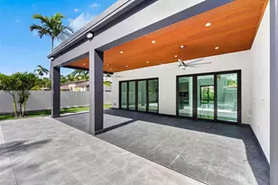 9833 N Miami Ave, Miami Shores, FL 33150 - Photo 10