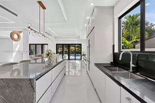 9833 N Miami Ave, Miami Shores, FL 33150 - Photo 18
