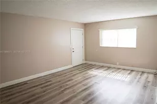 4280 Woodside Dr, Coral Springs, FL 33065 - Photo 4
