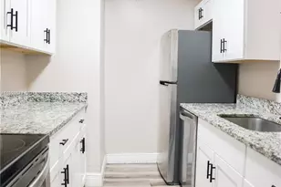 4280 Woodside Dr, Coral Springs, FL 33065 - Photo 8