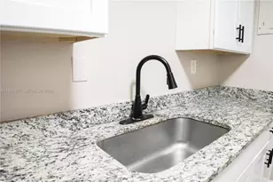 4280 Woodside Dr, Coral Springs, FL 33065 - Photo 22