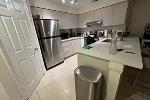 2550 SW 18th Terrace, Fort Lauderdale, FL 33315 - Photo 2