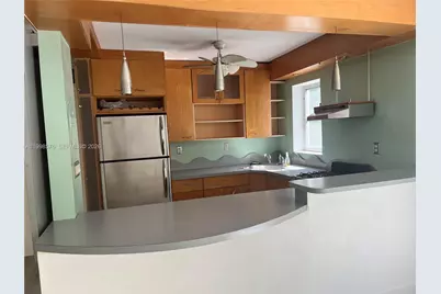 240 Collins Ave, Miami Beach, FL 33139 - Photo 4