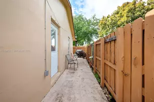 4218 SW 138th Ct, Miami, FL 33175 - Photo 6