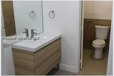 500 NW 43rd Ct #back, Miami, FL 33126 - Photo 8