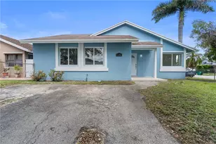 16345 SW 303rd St, Homestead, FL 33033 - Photo 2