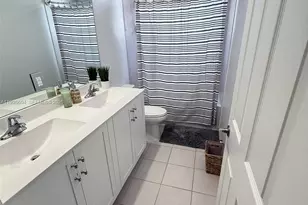 3567 W 110th Terrace, Hialeah, FL 33018 - Photo 8