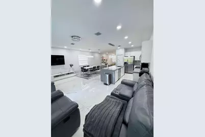 3567 W 110th Ter, Hialeah, FL 33018 - Photo 2