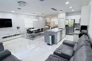 3567 W 110th Terrace, Hialeah, FL 33018 - Photo 2